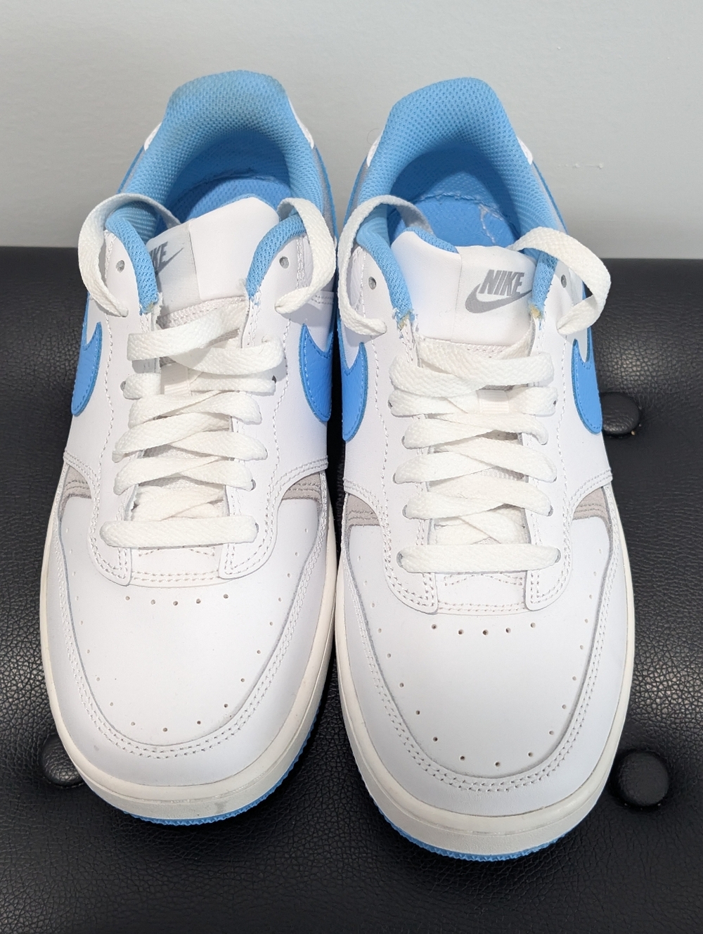 Nike White & Light Gray Sneakers - Visible Nike Branding